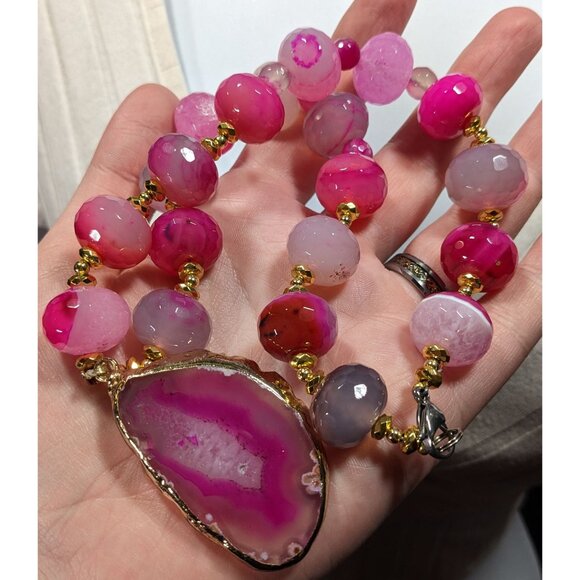 Glam Nature Inspired Pink Dyed Agate And Geode Slice Necklace - Picture 5 of 6